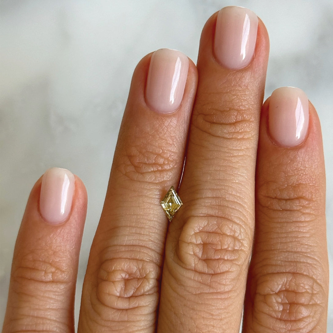 BESPOKE 0.32CT BROWN-GREEN DIAMOND