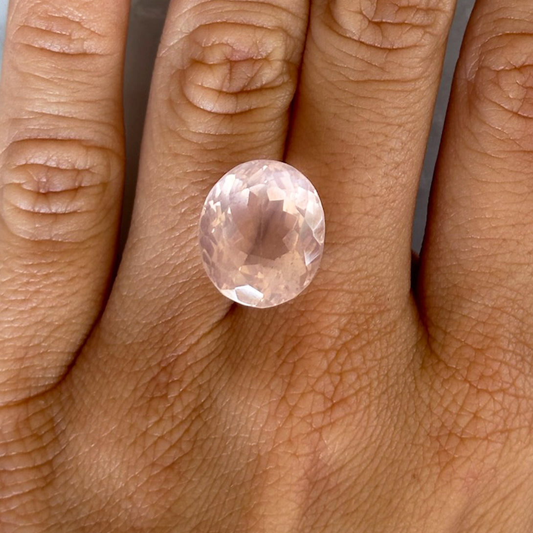BESPOKE 13.86CT ROSE QUARTZ