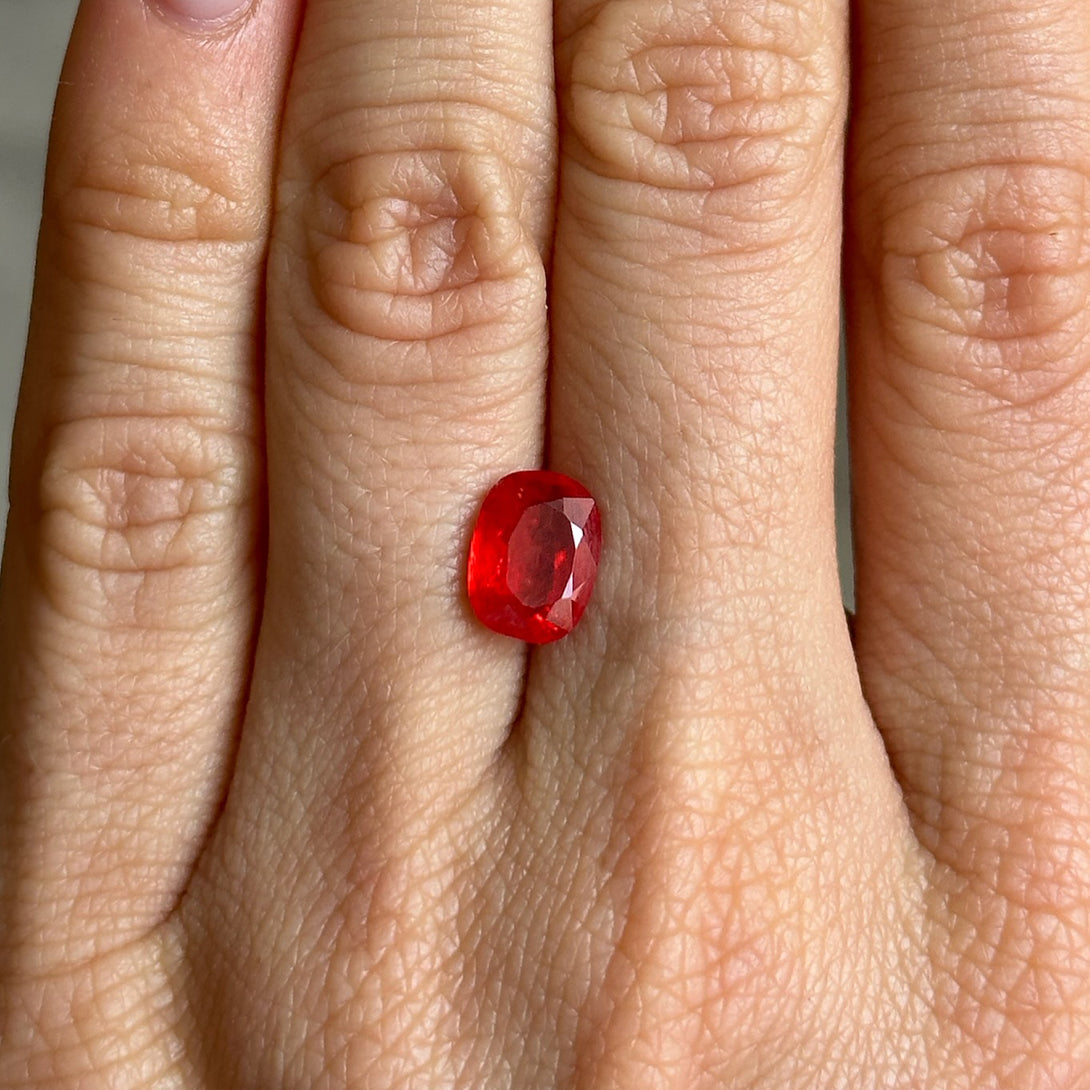 BESPOKE 2.29CT ORANGE SAPPHIRE