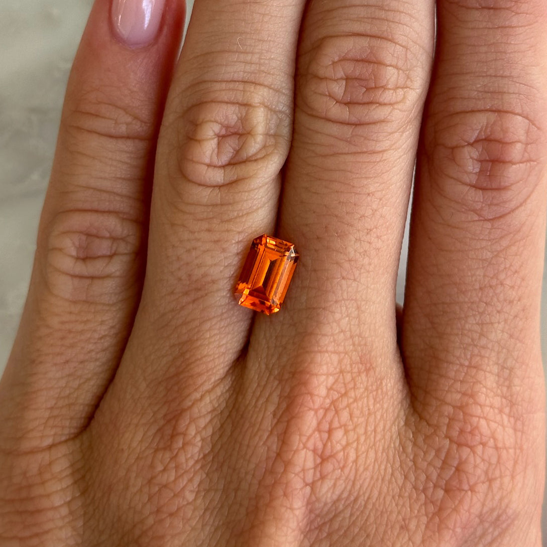 BESPOKE 2.57CT ANZA SPESSARTINE GARNET