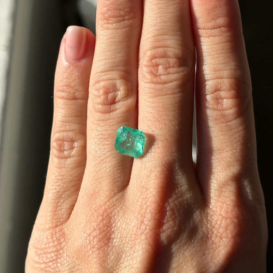 BESPOKE 2.78CT COLOMBIAN EMERALD