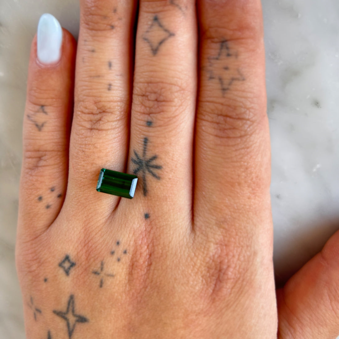 BESPOKE 2.27CT DARK GREEN TOURMALINE