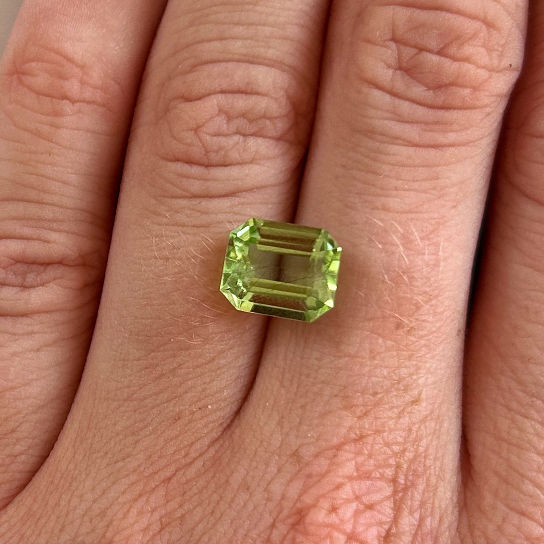 BESPOKE 3.63CT PERIDOT RING