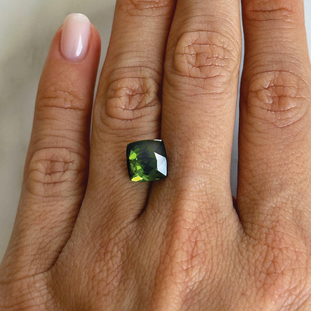 BESPOKE 3.94CT GREEN TOURMALINE