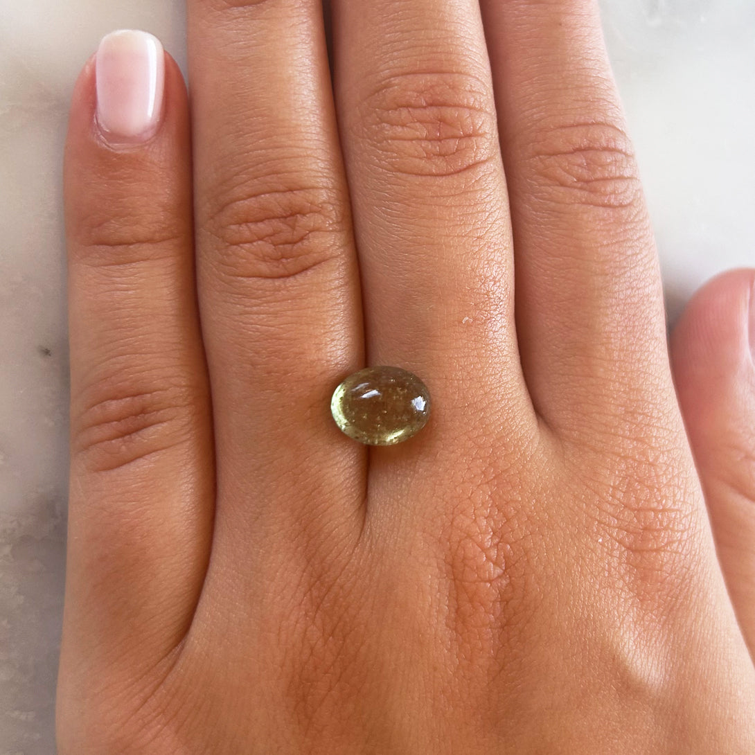 BESPOKE 5.06CT GREEN SAPPHIRE RING