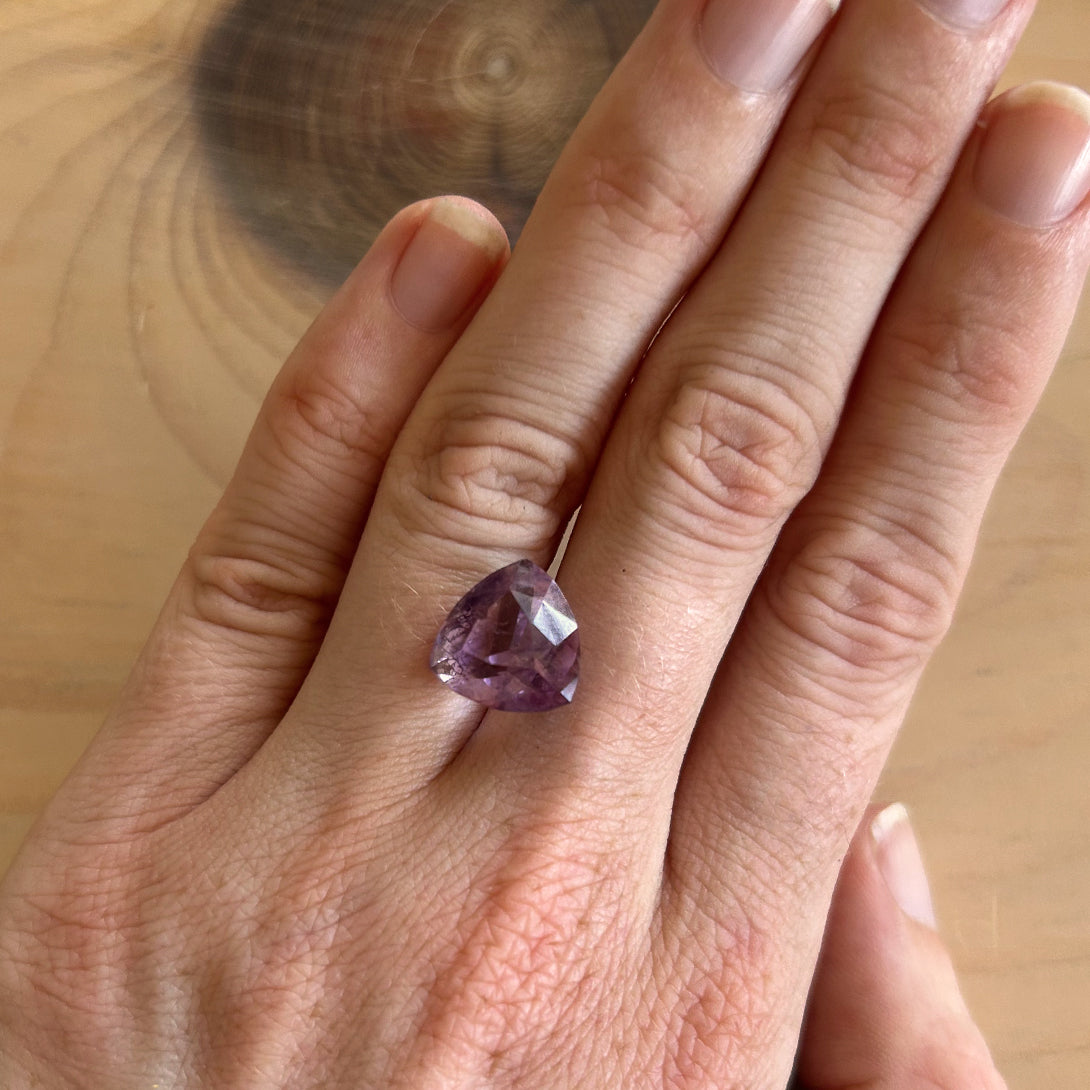 BESPOKE 6.64CT RUTILE AMETHYST