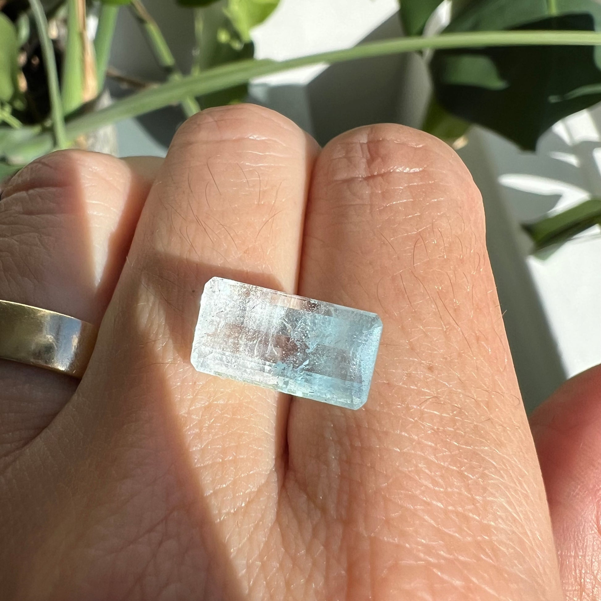 BESPOKE 6.30CT BICOLOR BLUE TOPAZ