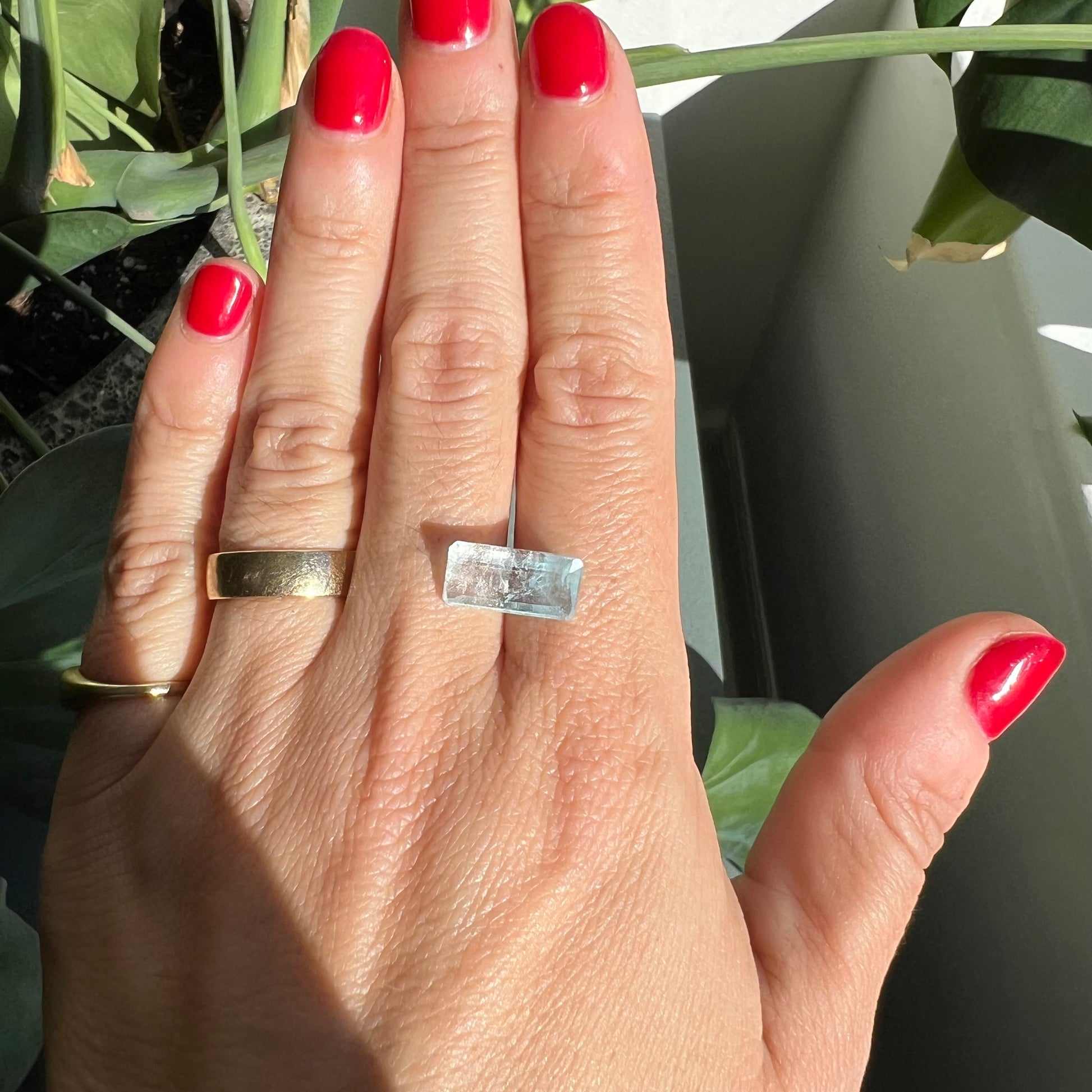 BESPOKE 6.30CT BICOLOR BLUE TOPAZ