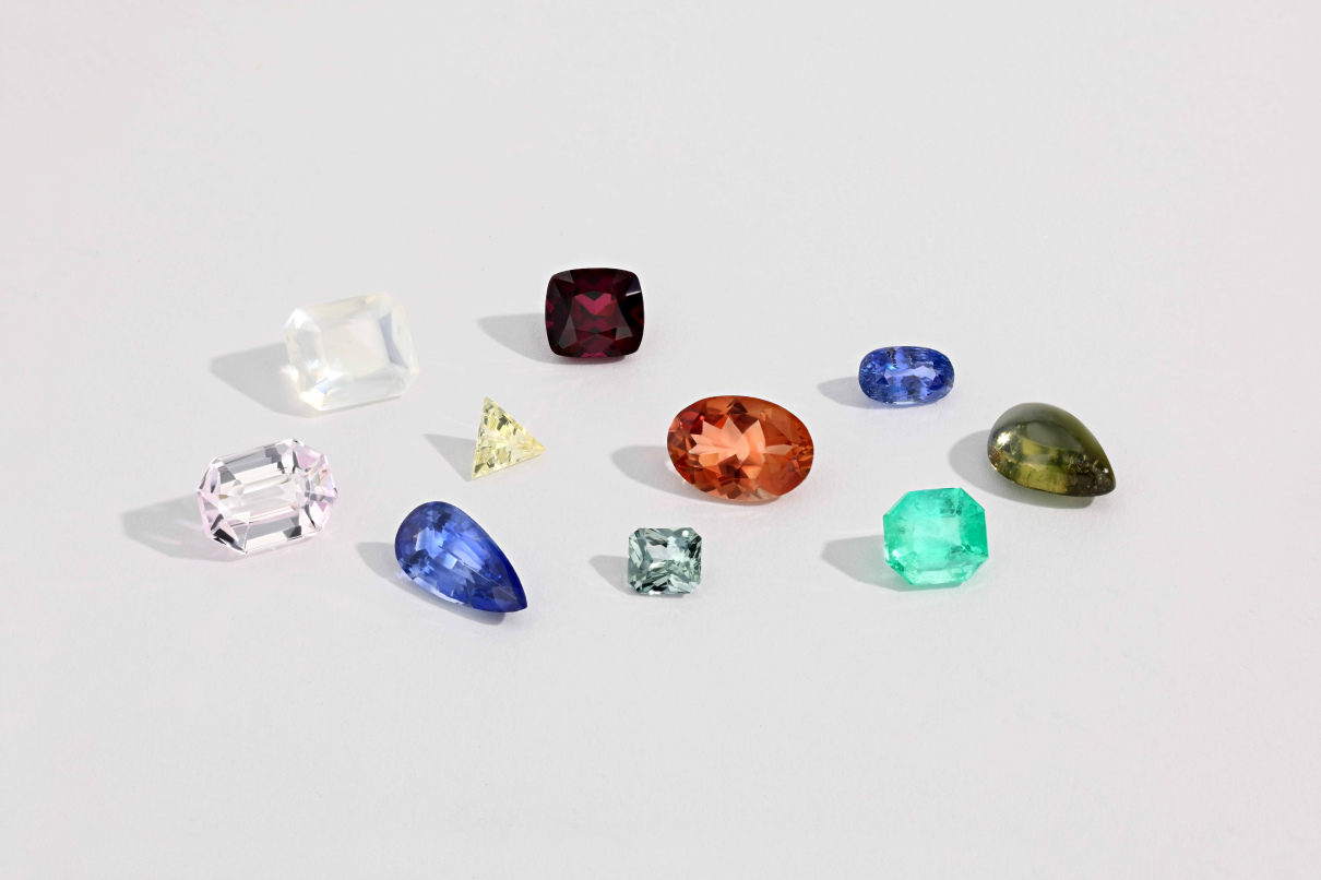 BESPOKE 3.72CT SAPPHIRE
