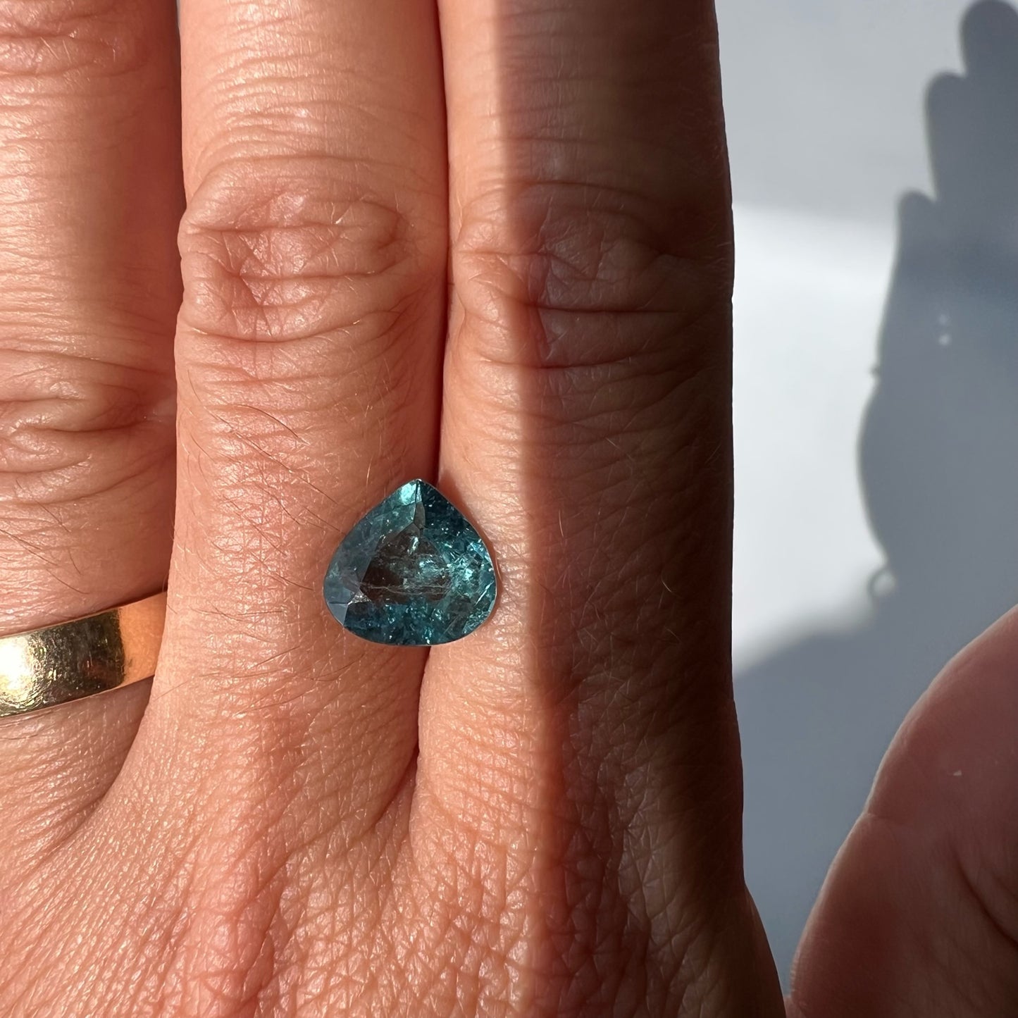 BESPOKE 2.80CT BLUE TOURMALINE RING