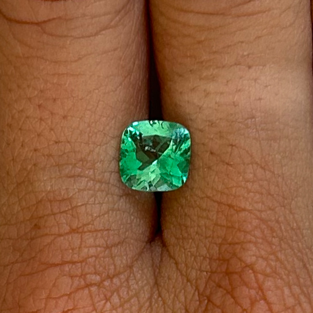 BESPOKE 1.34CT MUZO EMERALD