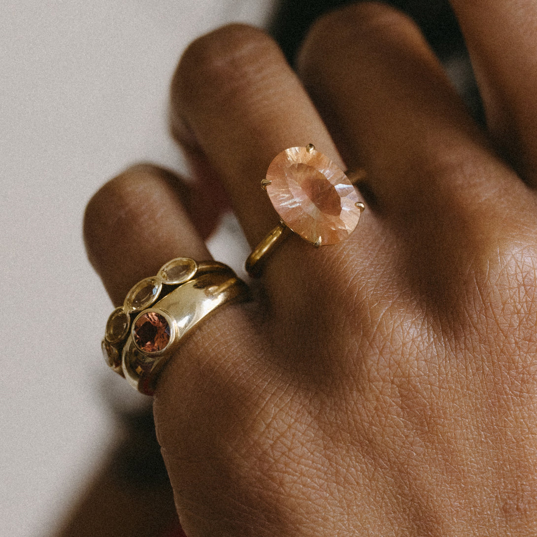 5.2CT SUNSTONE PRONG RING