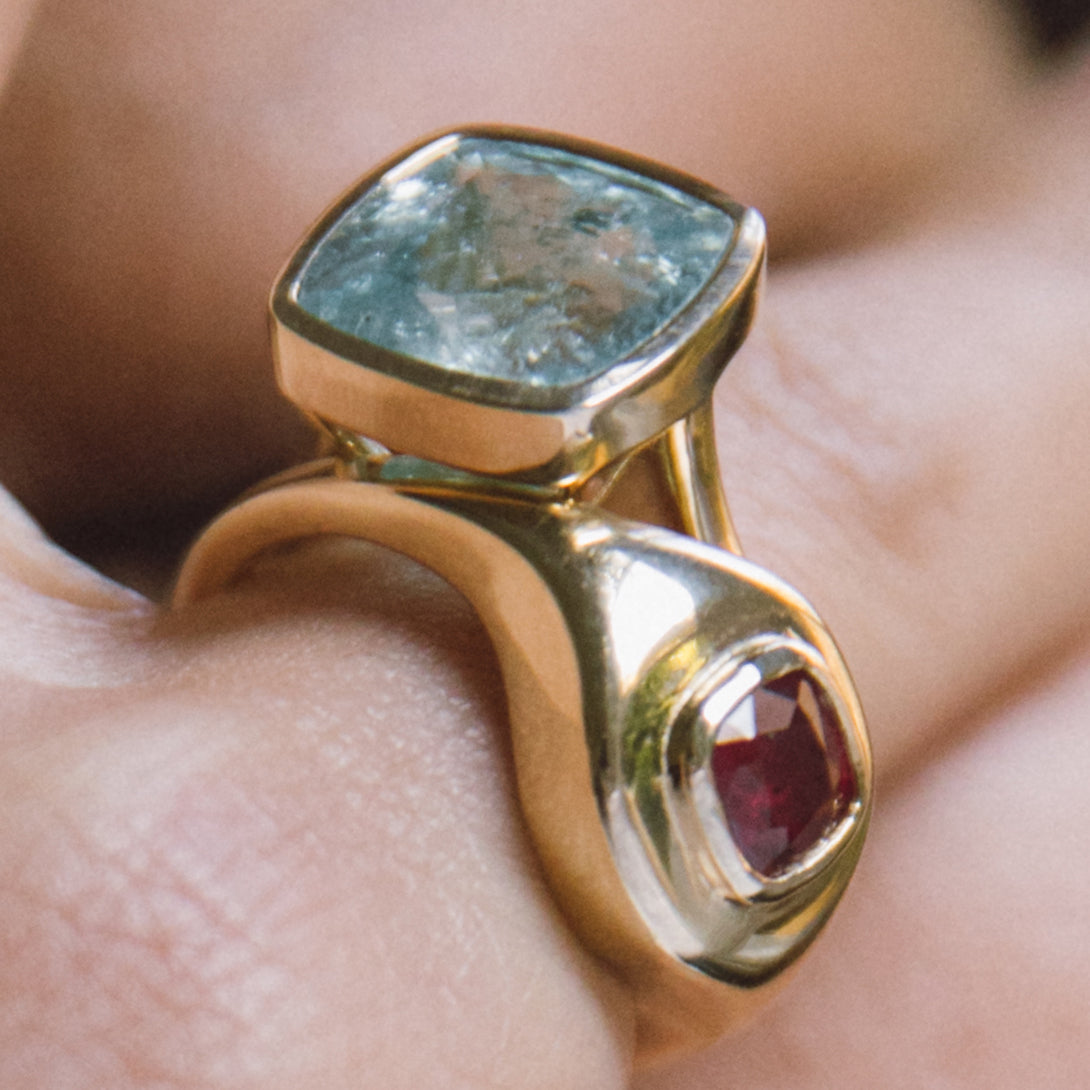 6.98ct  Aquamarine Bezel Set Ring