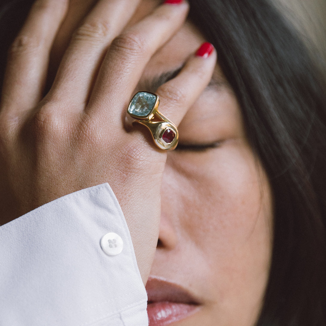 6.98ct  Aquamarine Bezel Set Ring