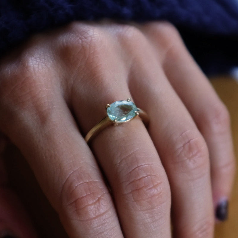 LIGHT GREEN TOURMALINE PRONG RING