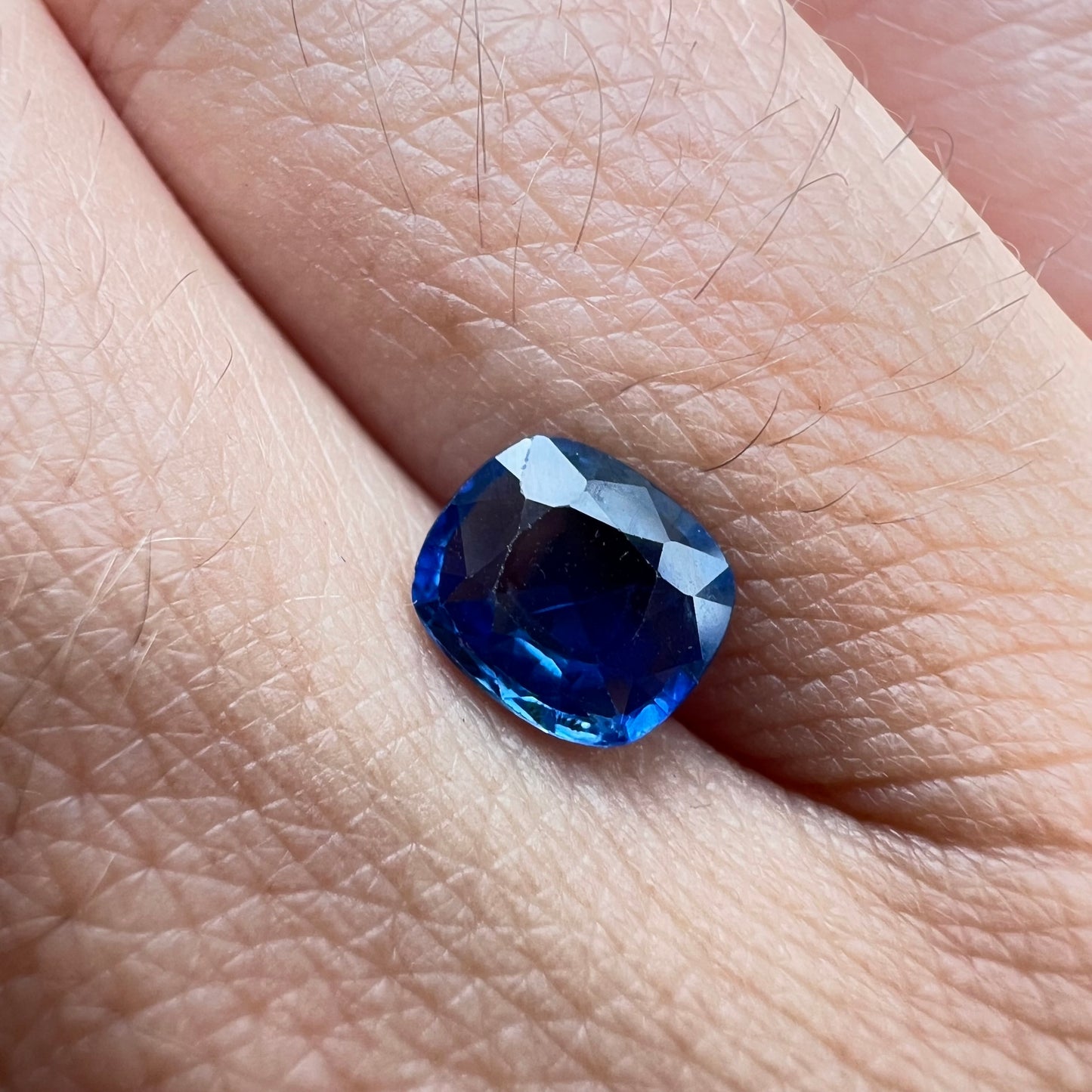 BESPOKE 1.12CT BLUE SAPPHIRE RING