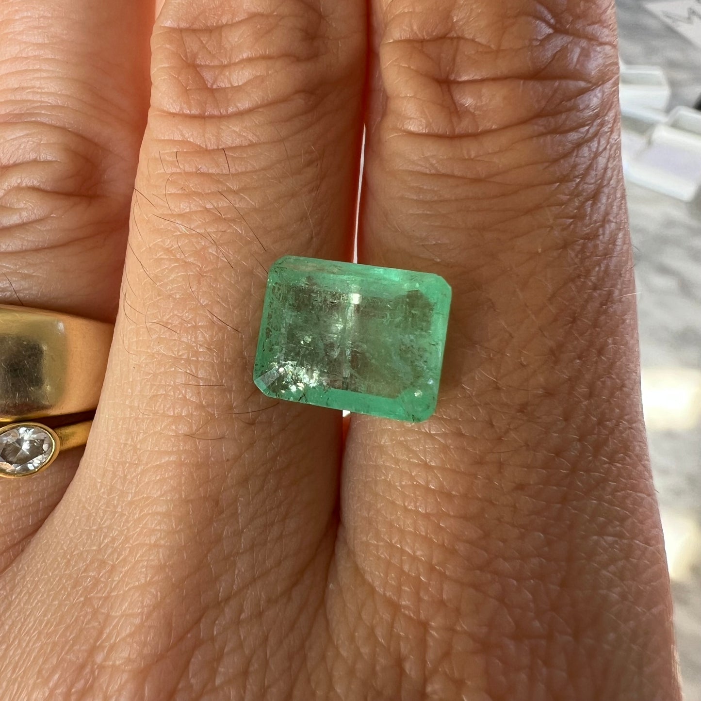 BESPOKE 4.37CT COLOMBIAN EMERALD