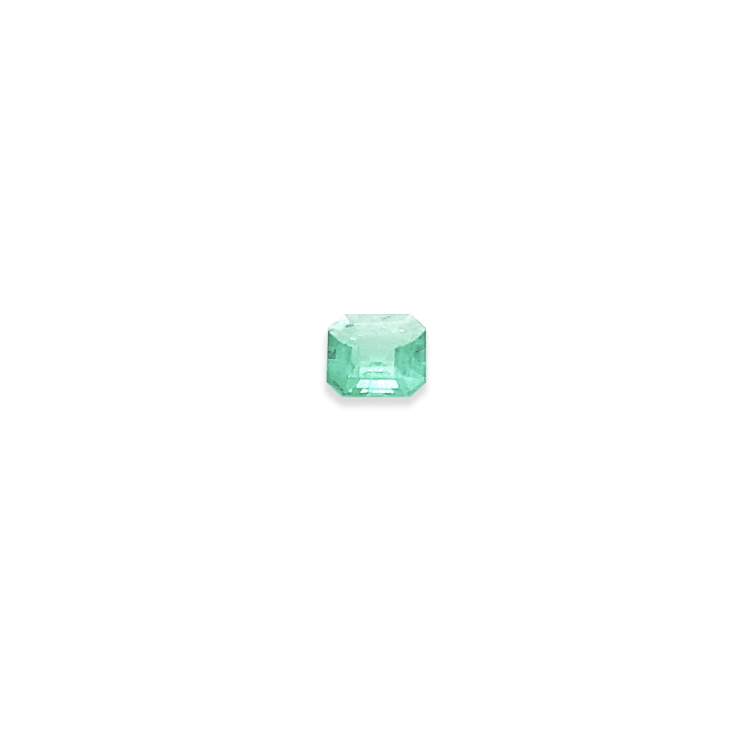 BESPOKE 2.20CT GREEN BERYL RING