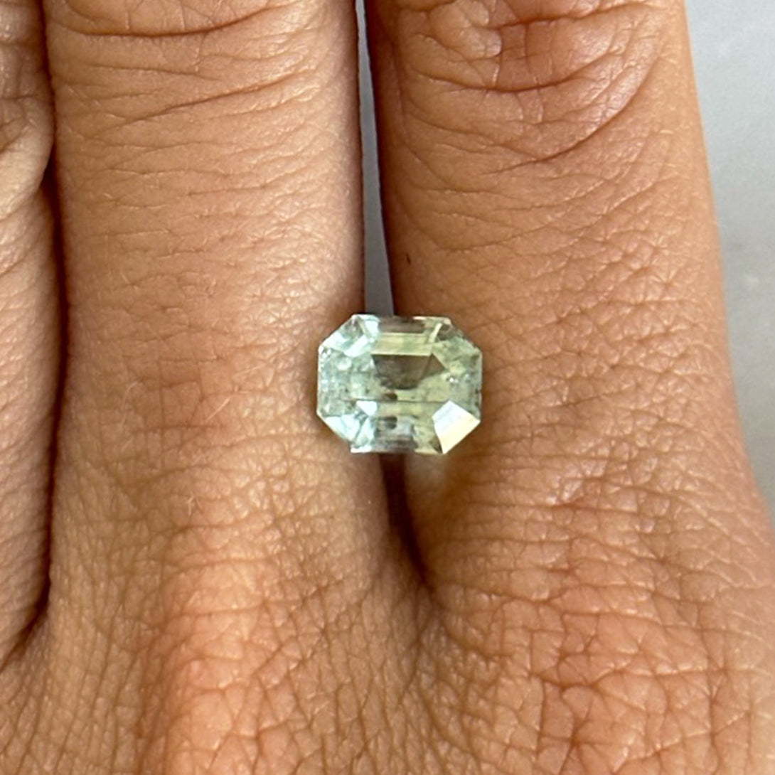 BESPOKE 2.20CT GREEN BERYL RING