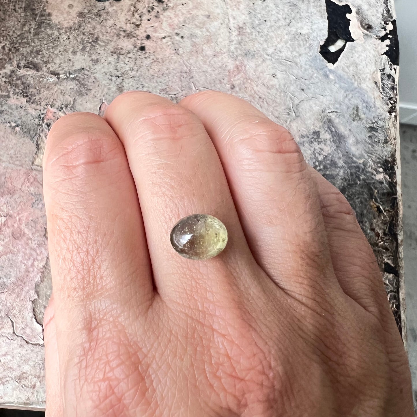 BESPOKE 5.06CT GREEN SAPPHIRE RING
