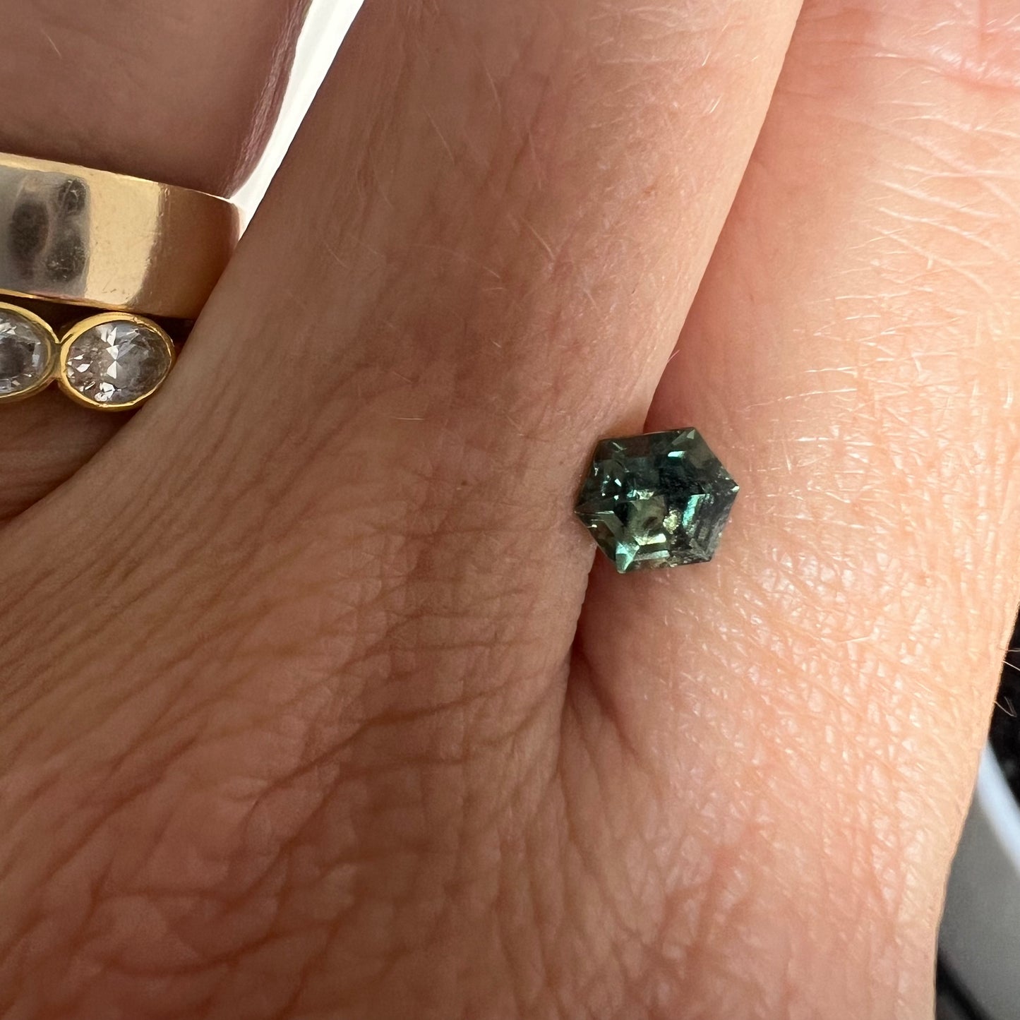 BESPOKE 0.94CT HEXAGON GREEN SAPPHIRE