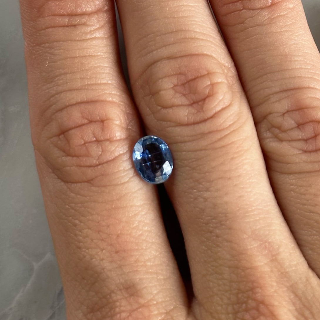 BESPOKE 1.50CT OVAL SAPPHIRE RING