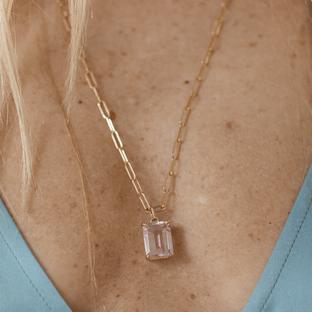 LARGE STAPLE CHAIN NECKLACE