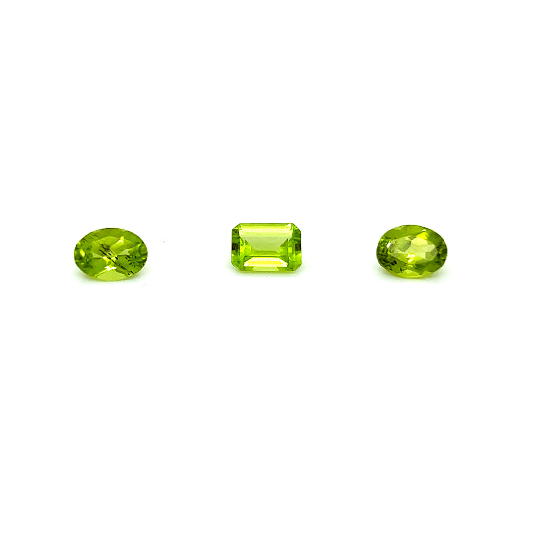 MINI BESPOKE PERIDOT RING