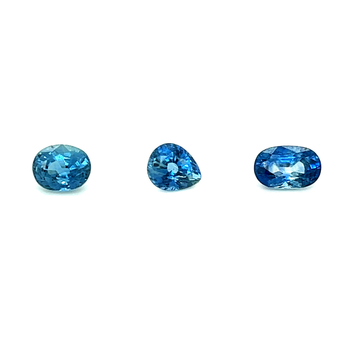 MINI BESPOKE BLUE SAPPHIRE RING
