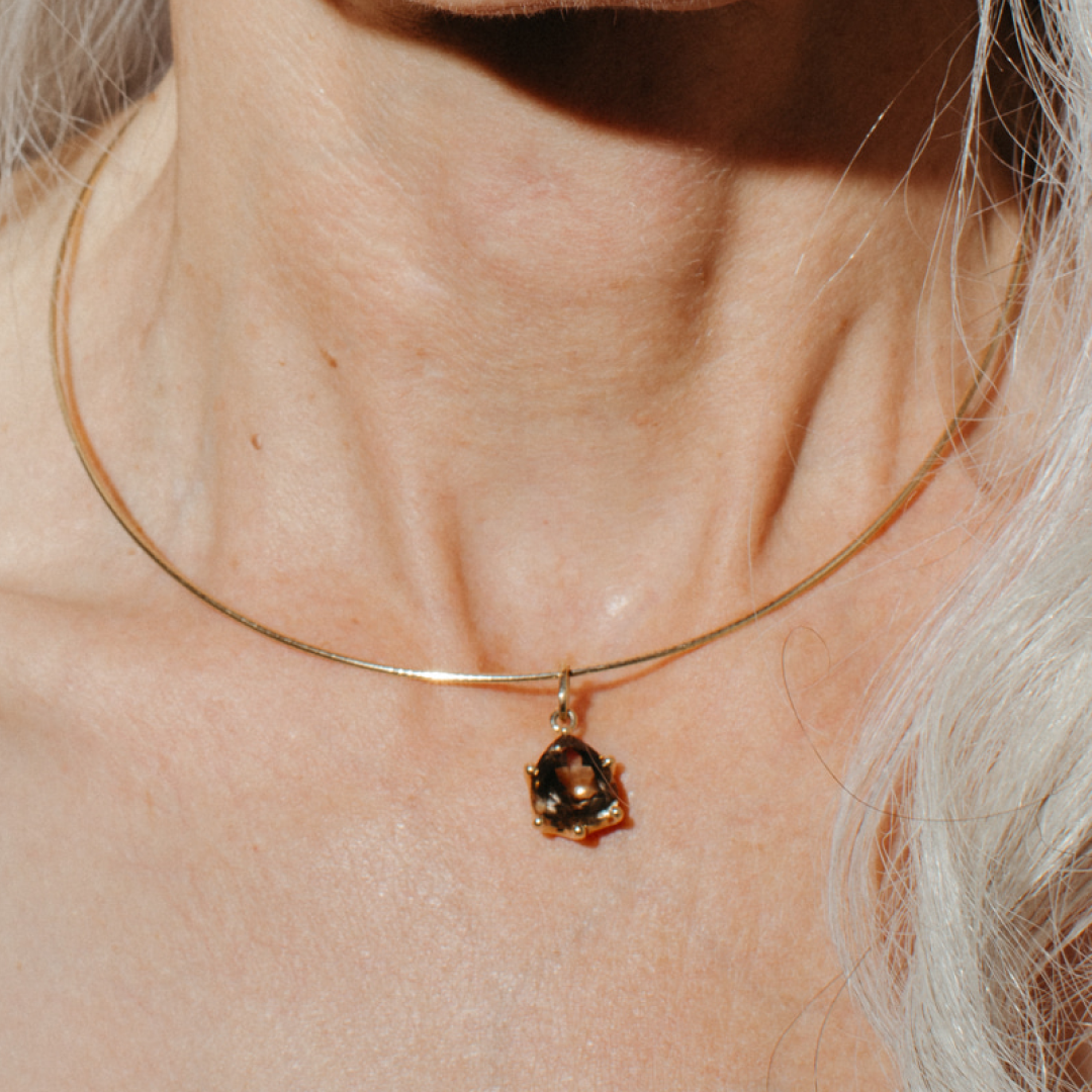 Thin Omega Necklace
