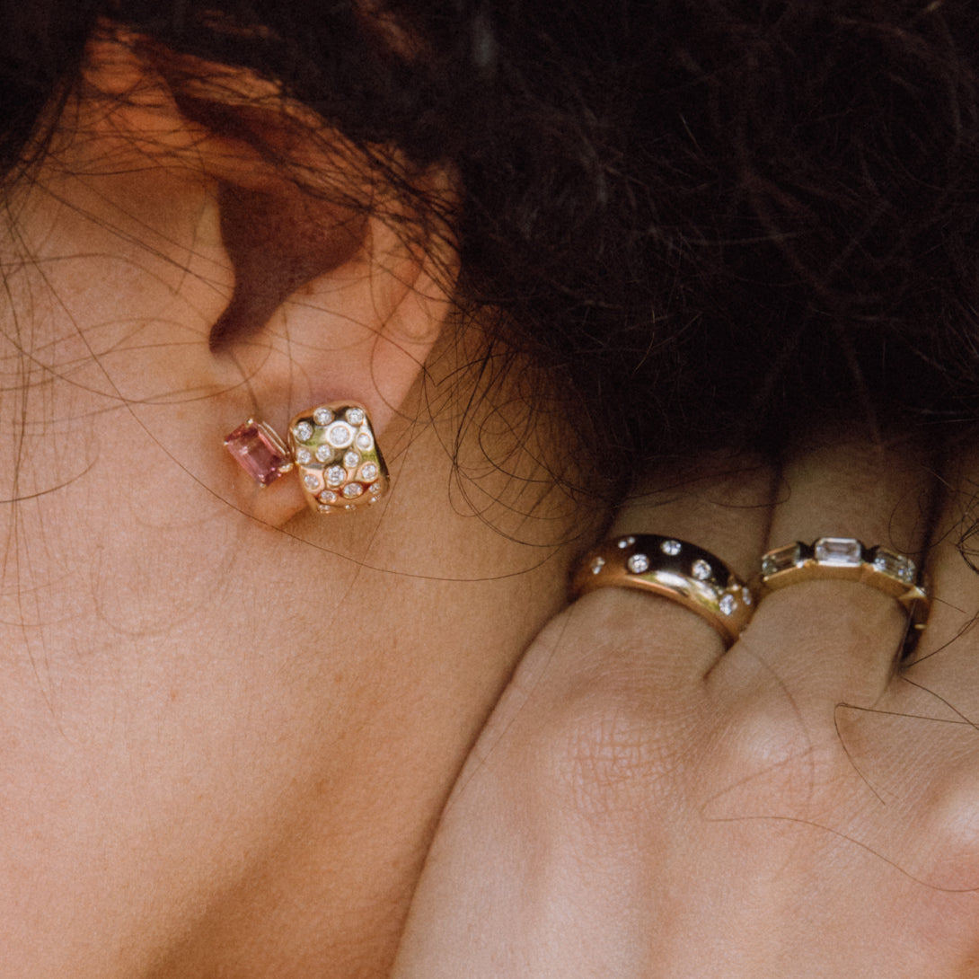 SCATTERED DIAMOND CLOUD RING