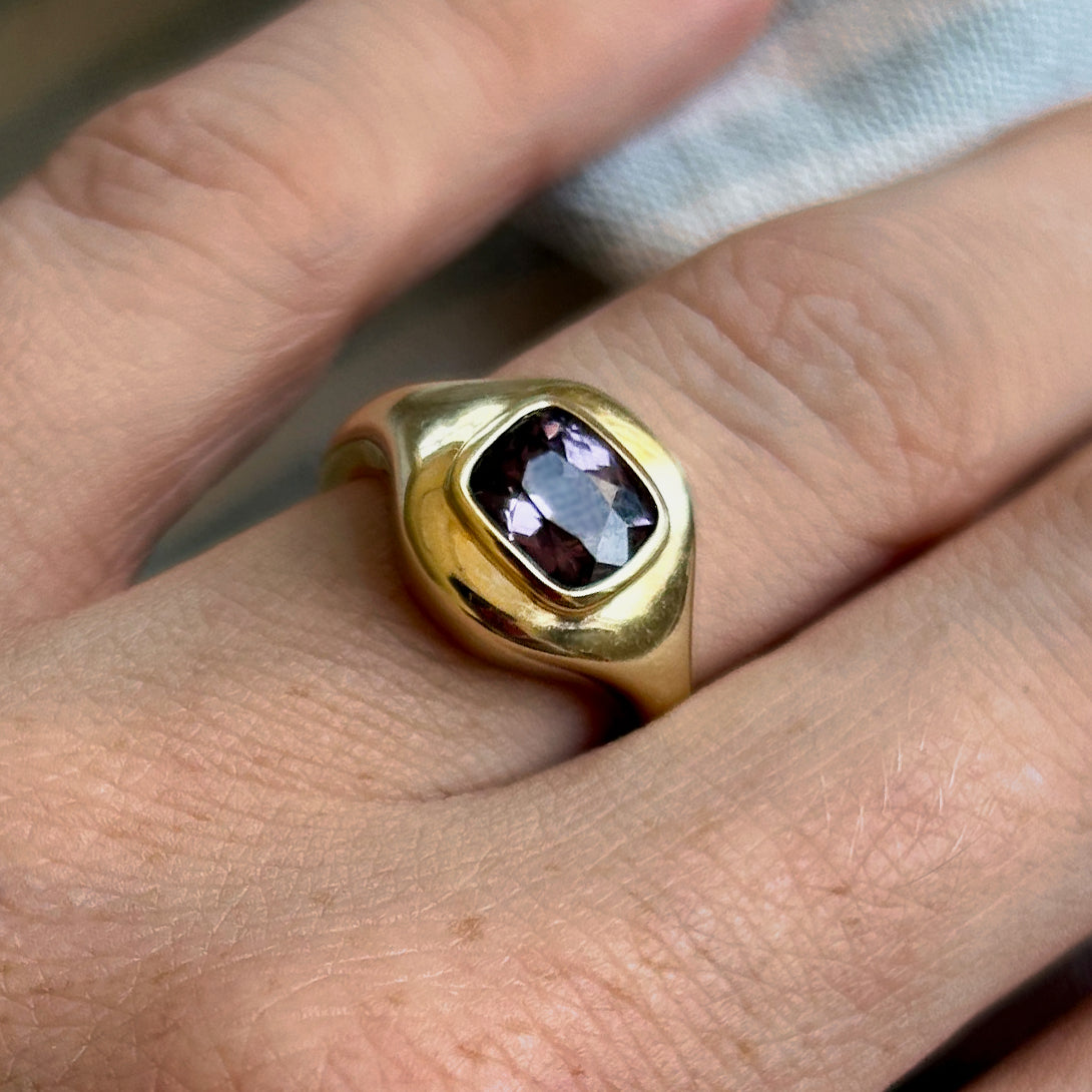 1.18CT SRI LANKA SPINEL RIPPLE RING