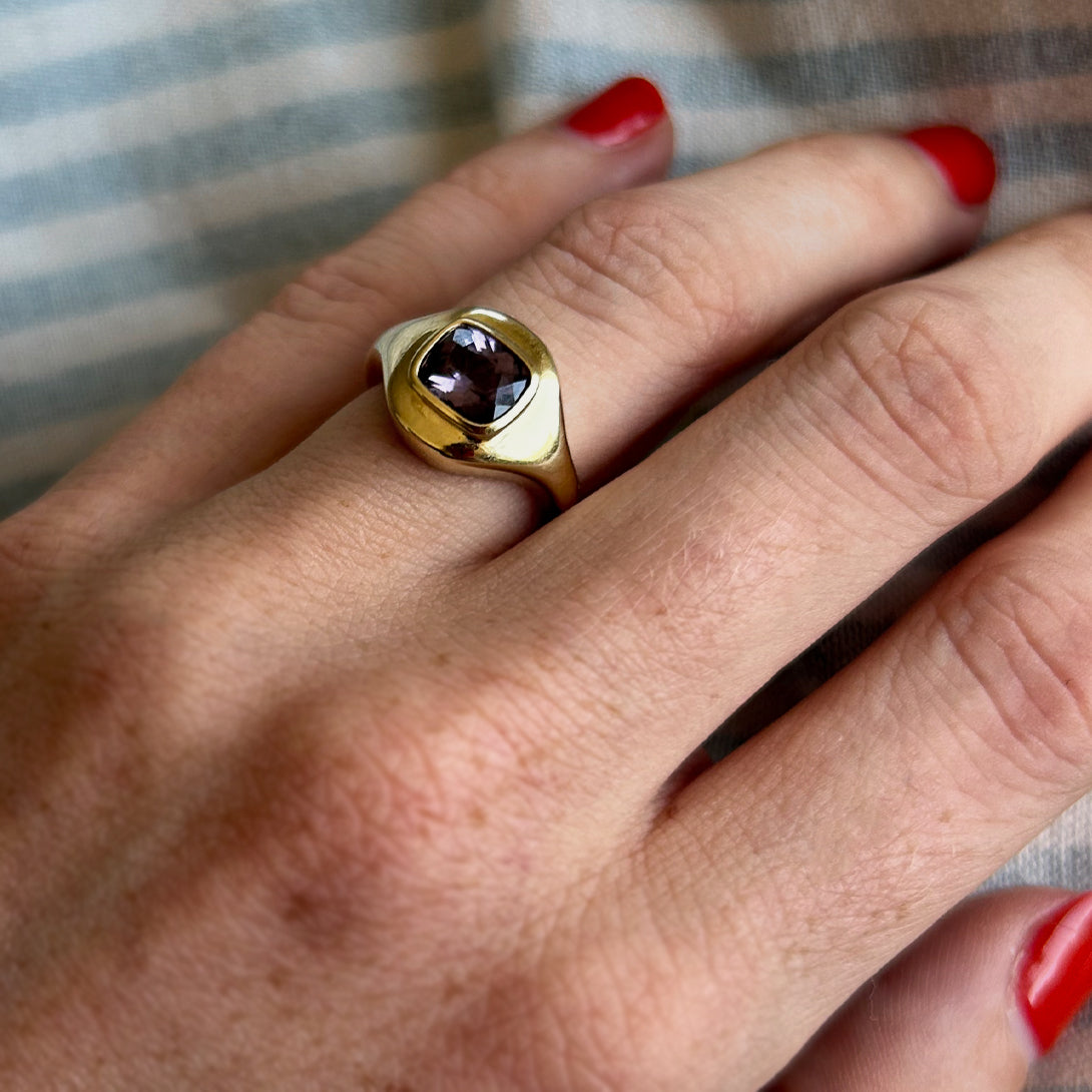 1.18CT SRI LANKA SPINEL RIPPLE RING