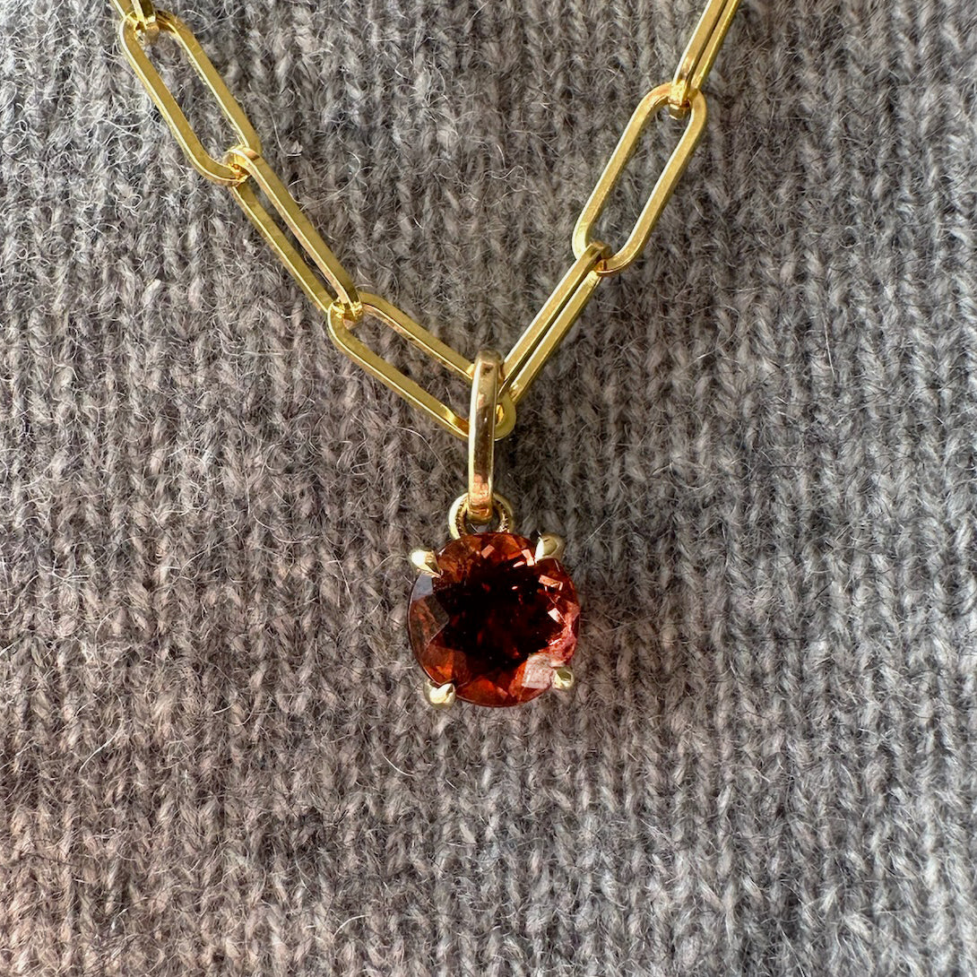1.65CT CINNAMON GARNET CHARM