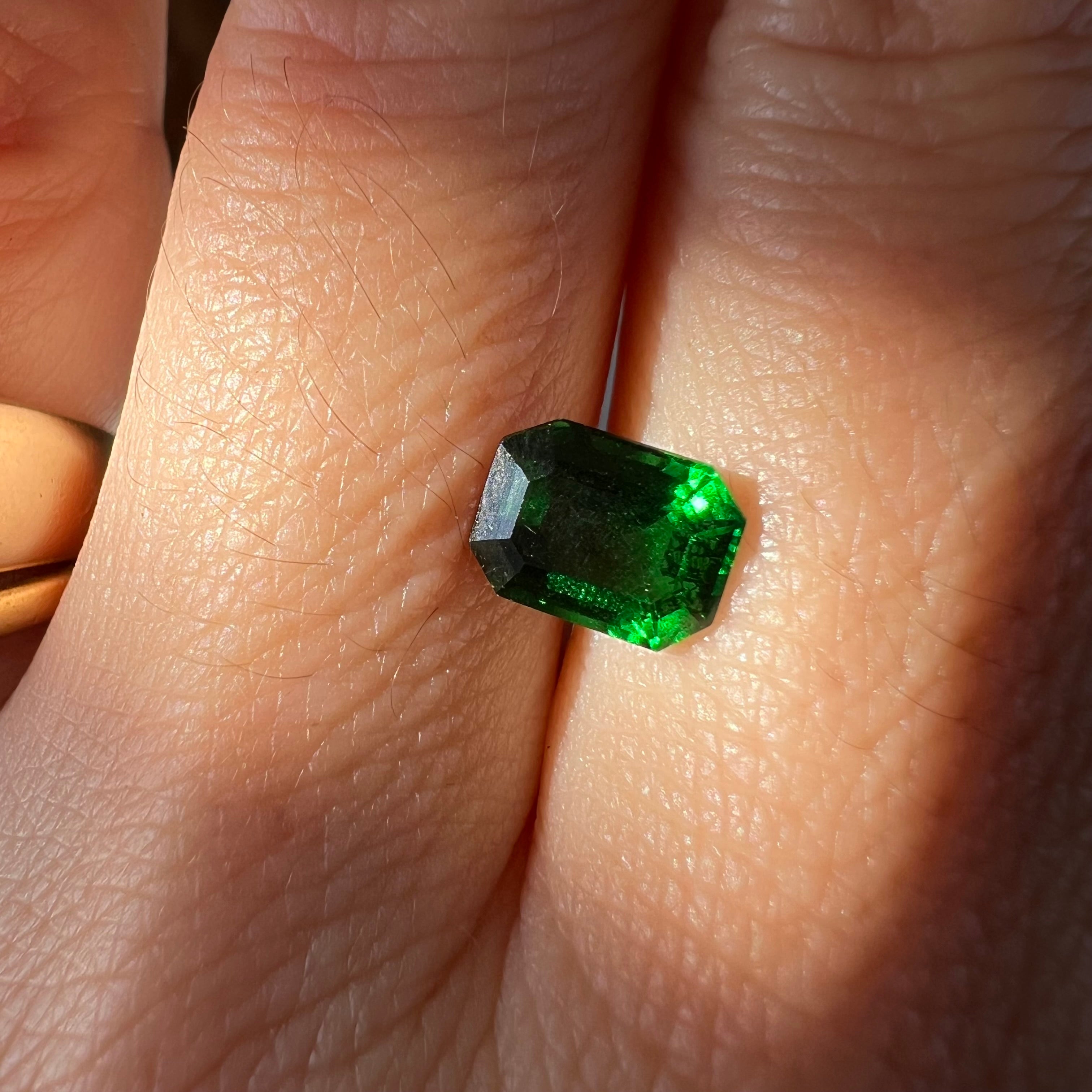 BESPOKE 1.68CT TSAVORITE GARNET