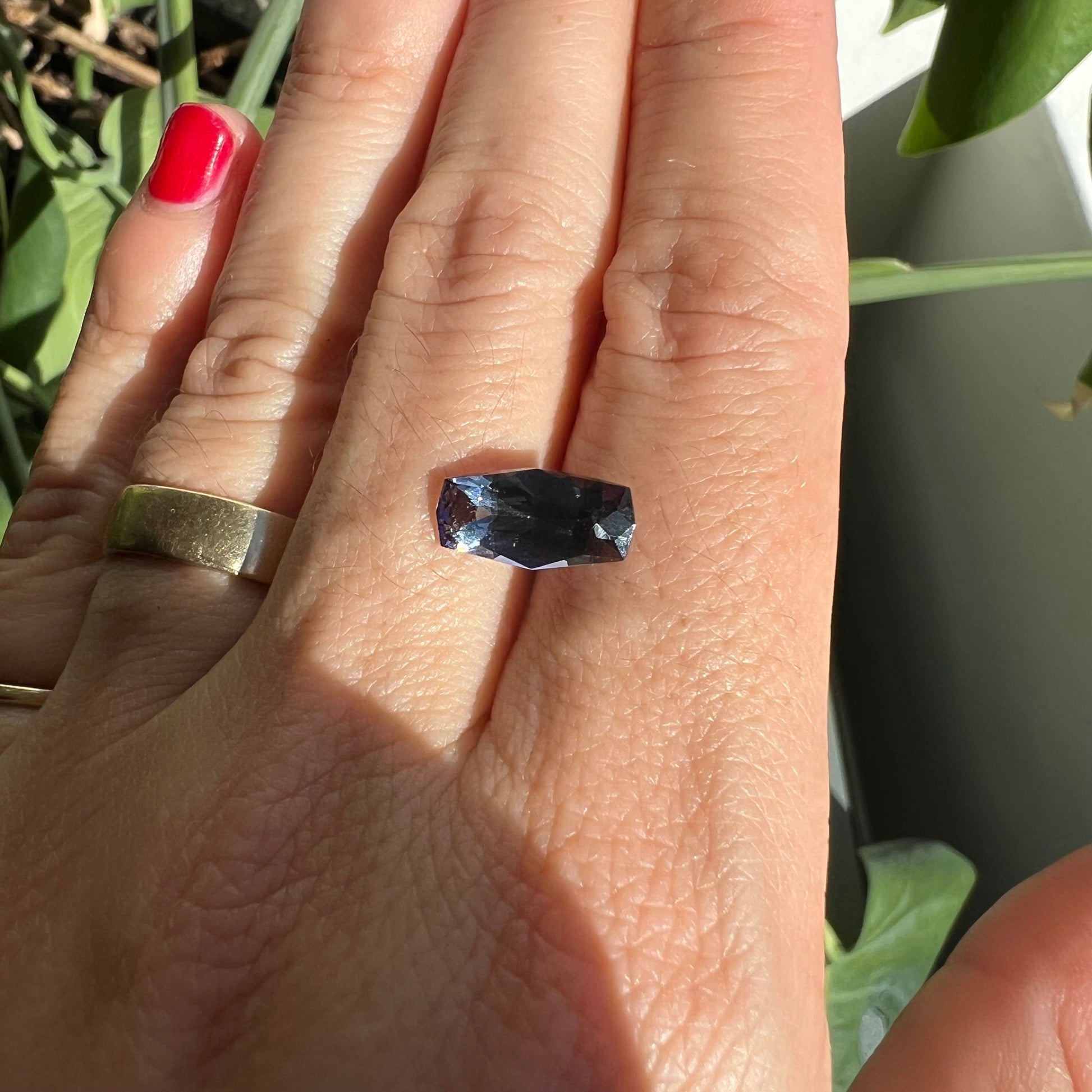 BESPOKE 2.51CT TANZANITE