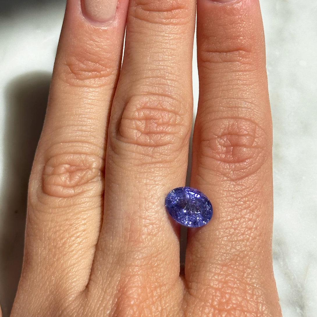 BESPOKE OVAL TANZANITE RING