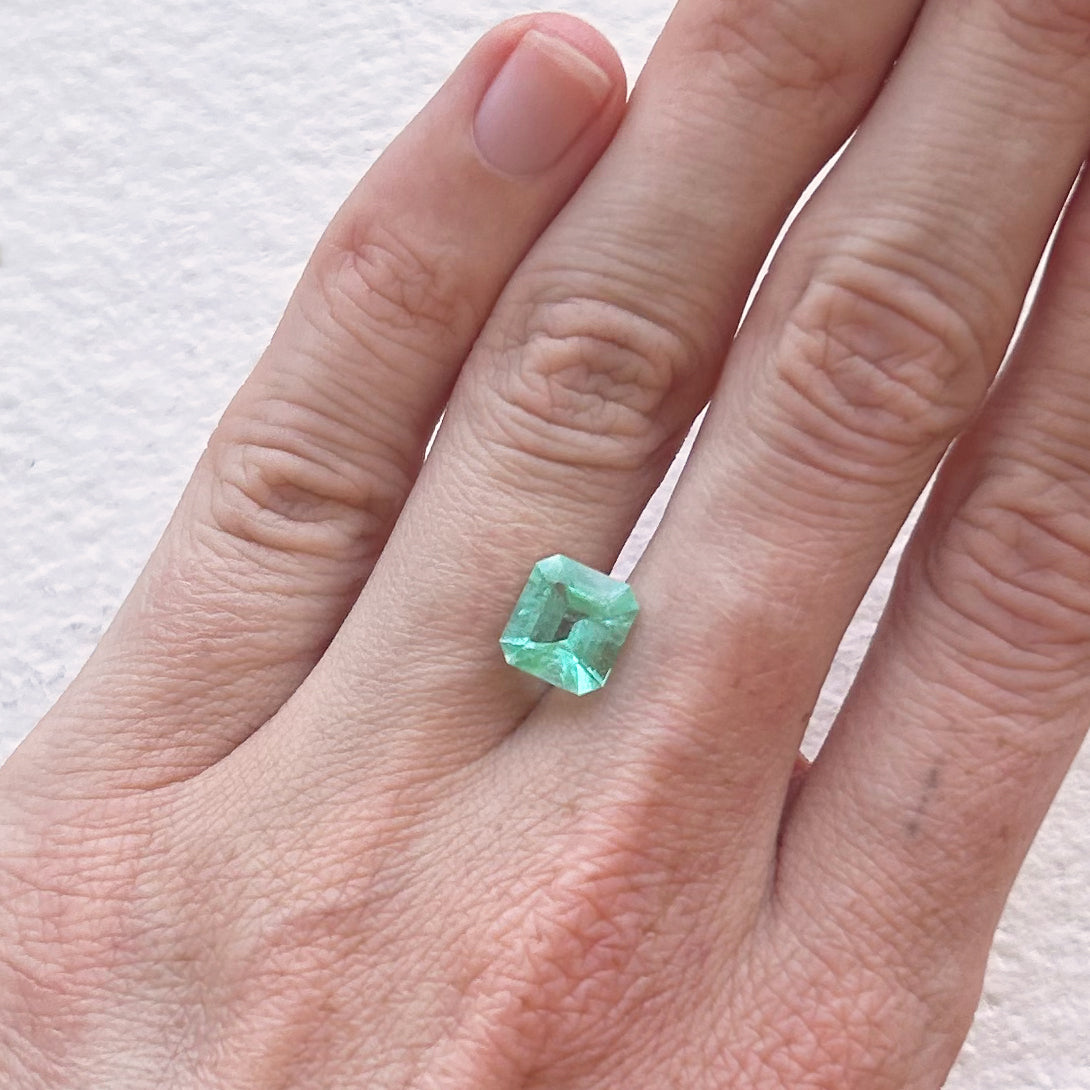 BESPOKE 1.94CT MUZO EMERALD RING