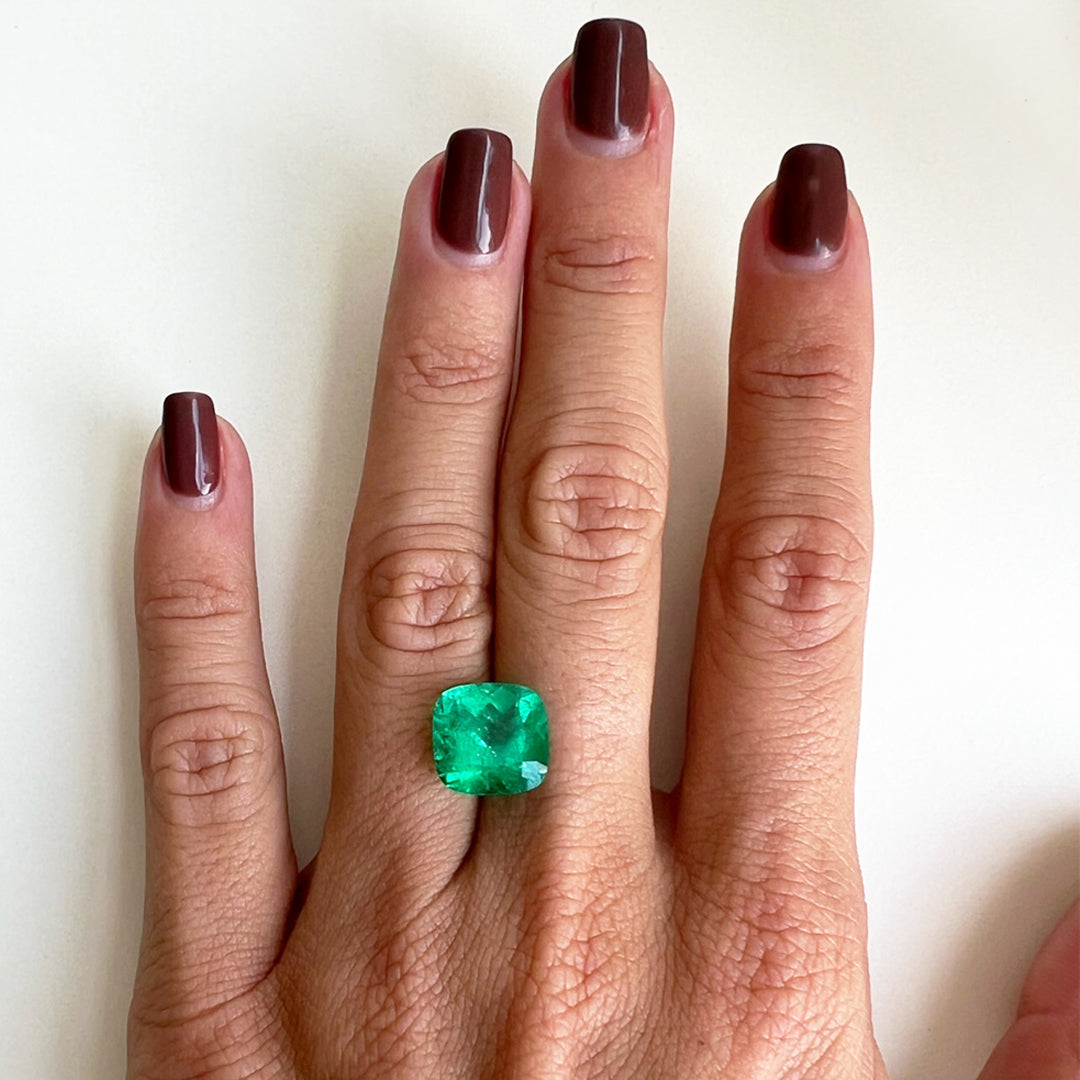 BESPOKE 4.72CT MUZO EMERALD RING