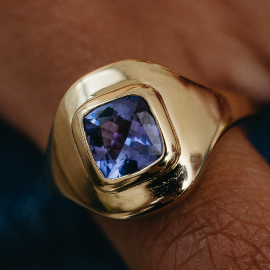 0.94ct Tanzanite Ripple Ring