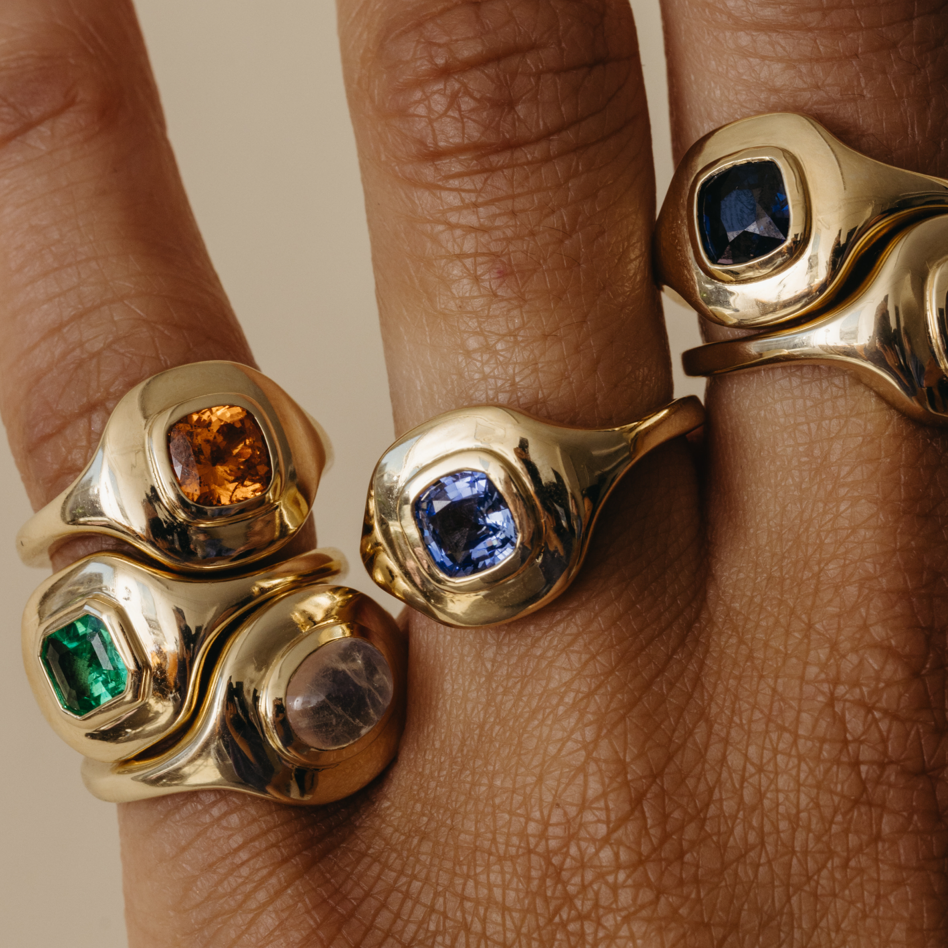 0.96ct Sapphire Ripple Ring