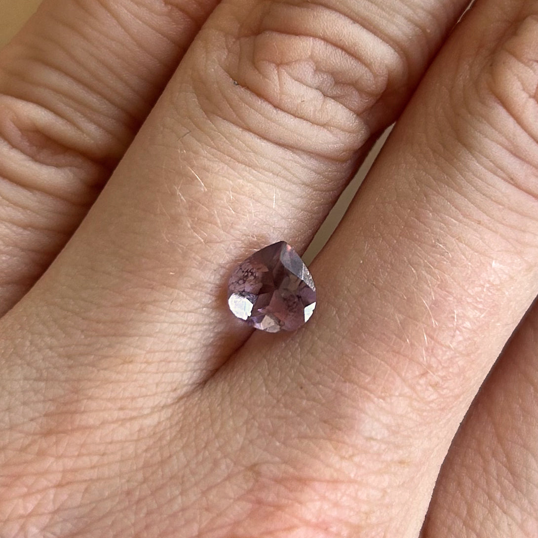BESPOKE 1.05CT PEAR AMETHYST