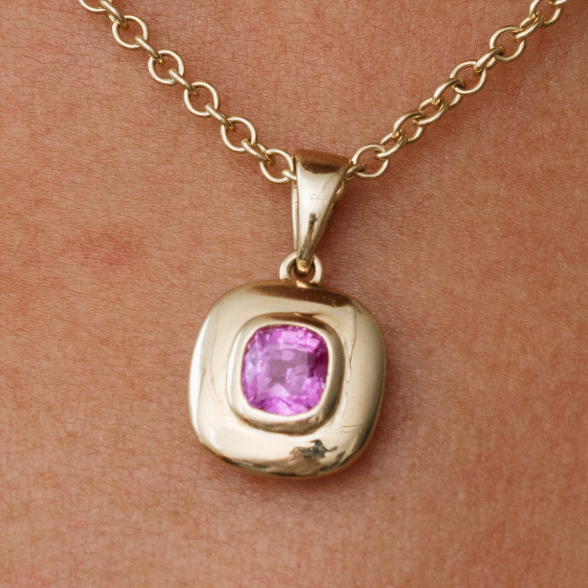 1.16ct Pink Sapphire Ripple Charm
