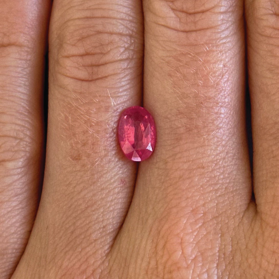 BESPOKE 1.53CT HOT PINK SPINEL