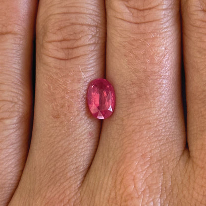 BESPOKE 1.53CT HOT PINK SPINEL