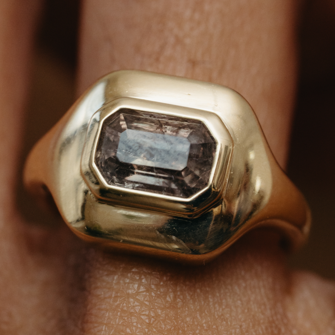 1.75ct Color-Change Sapphire Ripple Ring