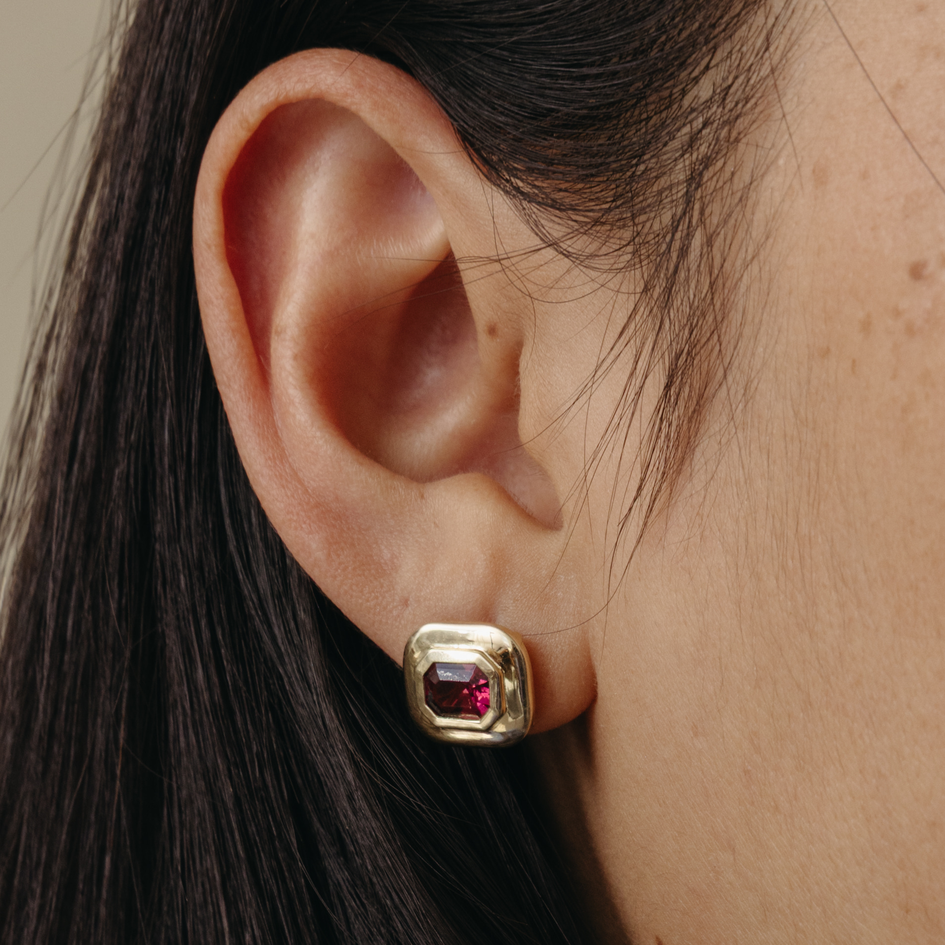 1.76tcw Garnet Ripple Stud Earrings