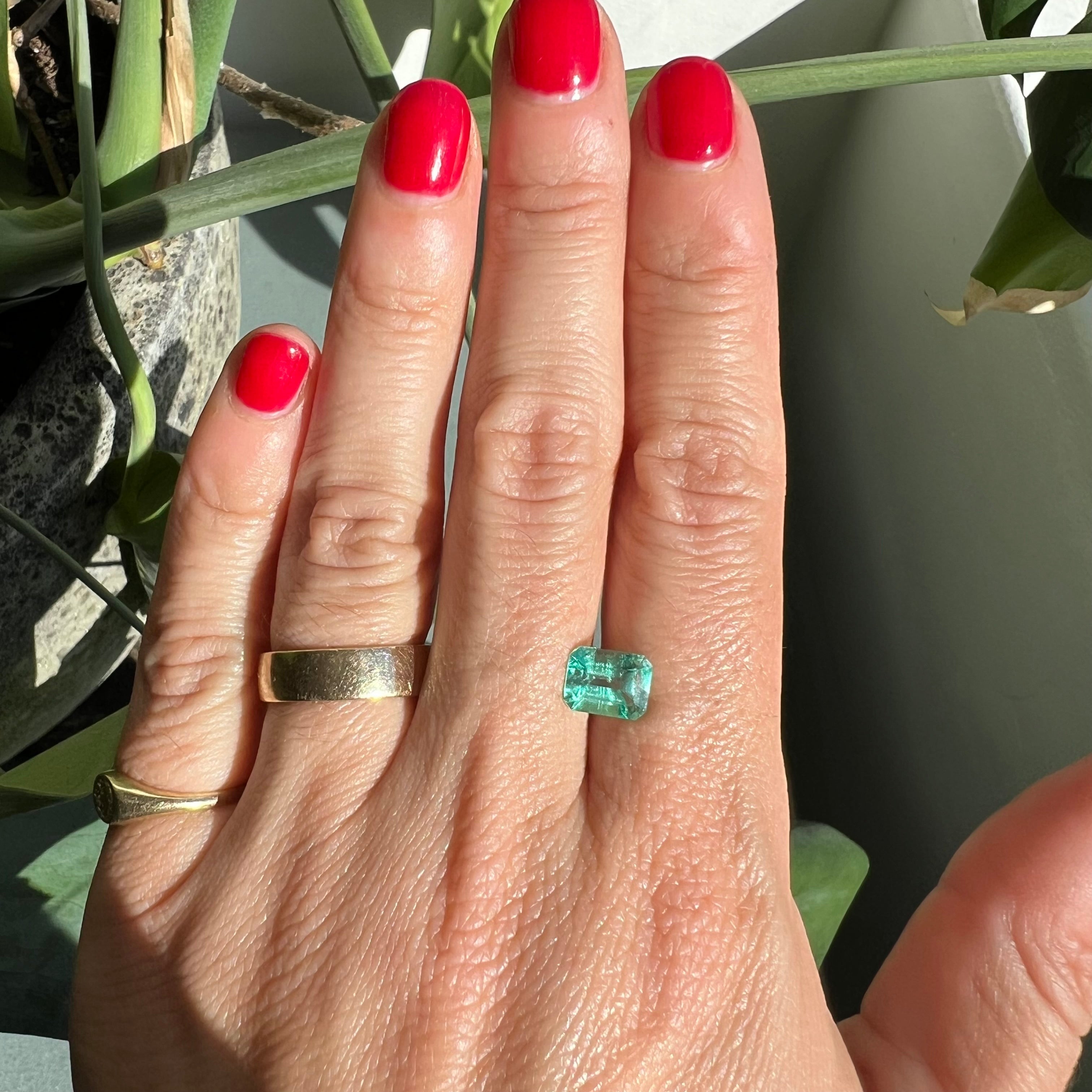 BESPOKE 1.54CT MUZO EMERALD