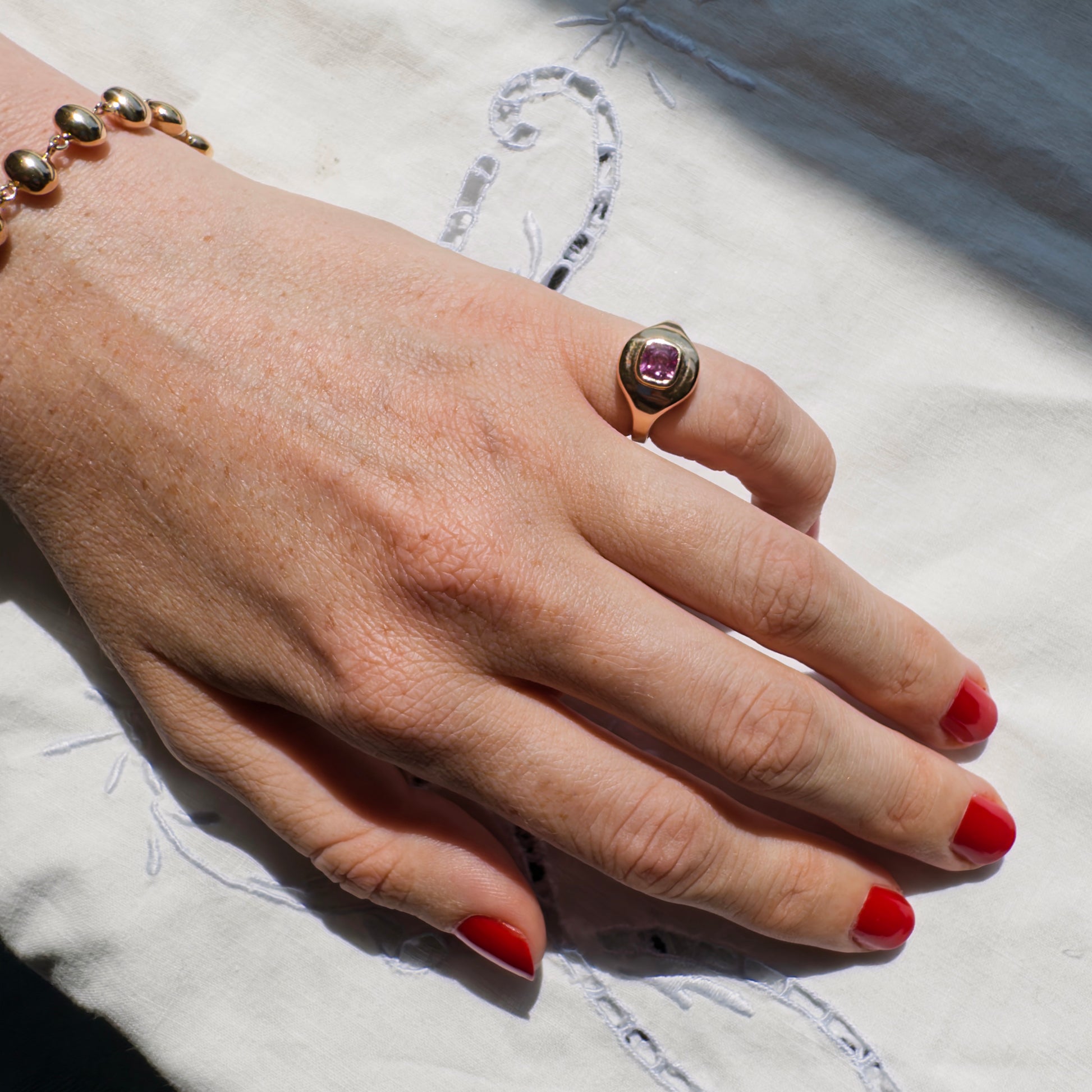 1ct Pink Sapphire Ripple Ring