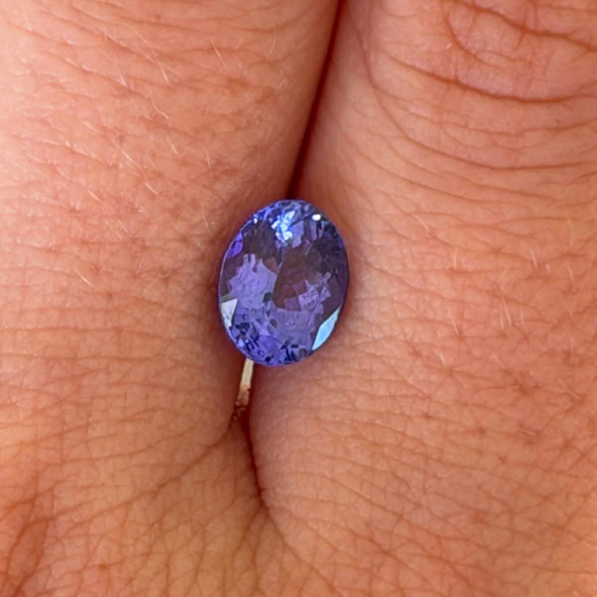 2.15ct Blue-Violet Oval Tanzanite